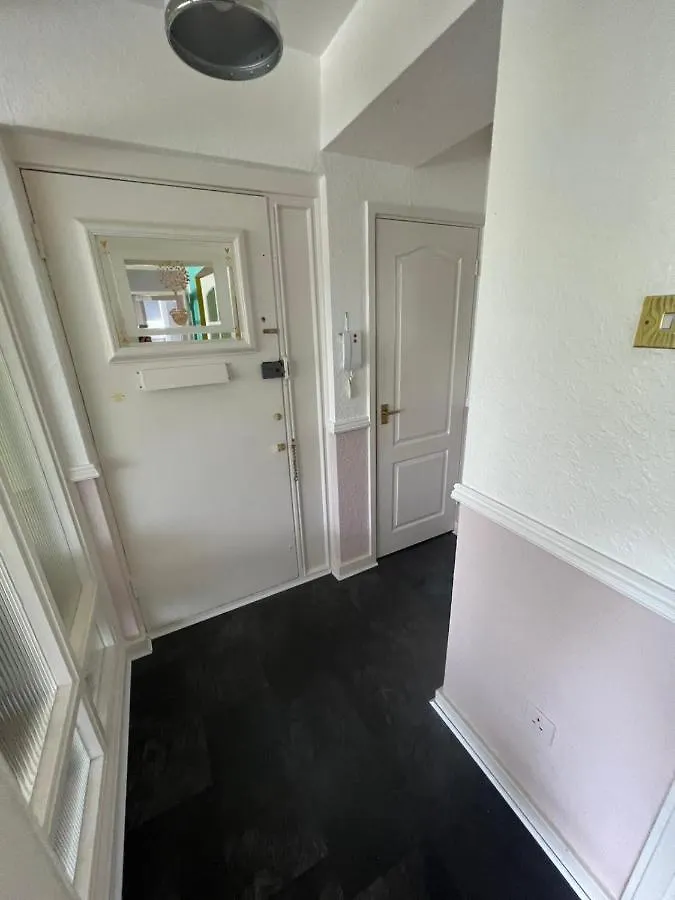 Maisonette Brecon Court Eltham